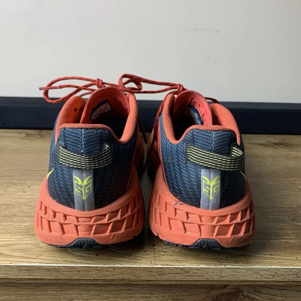 Hoka One One hoka one